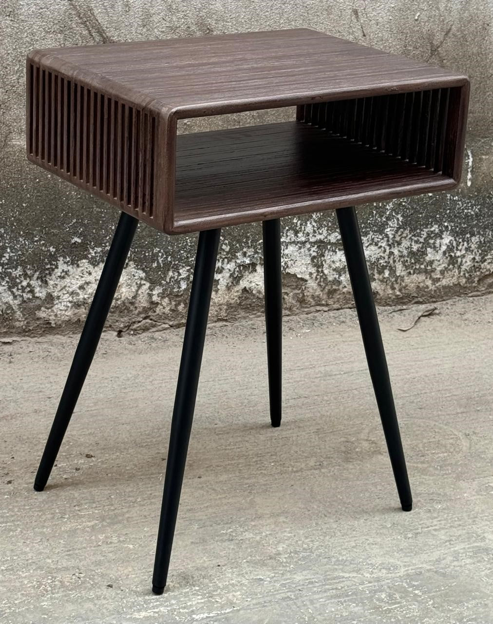 RECYCLED: SIDE- EL. SENGEBORD I GENANVENDT TEAKTRÆ