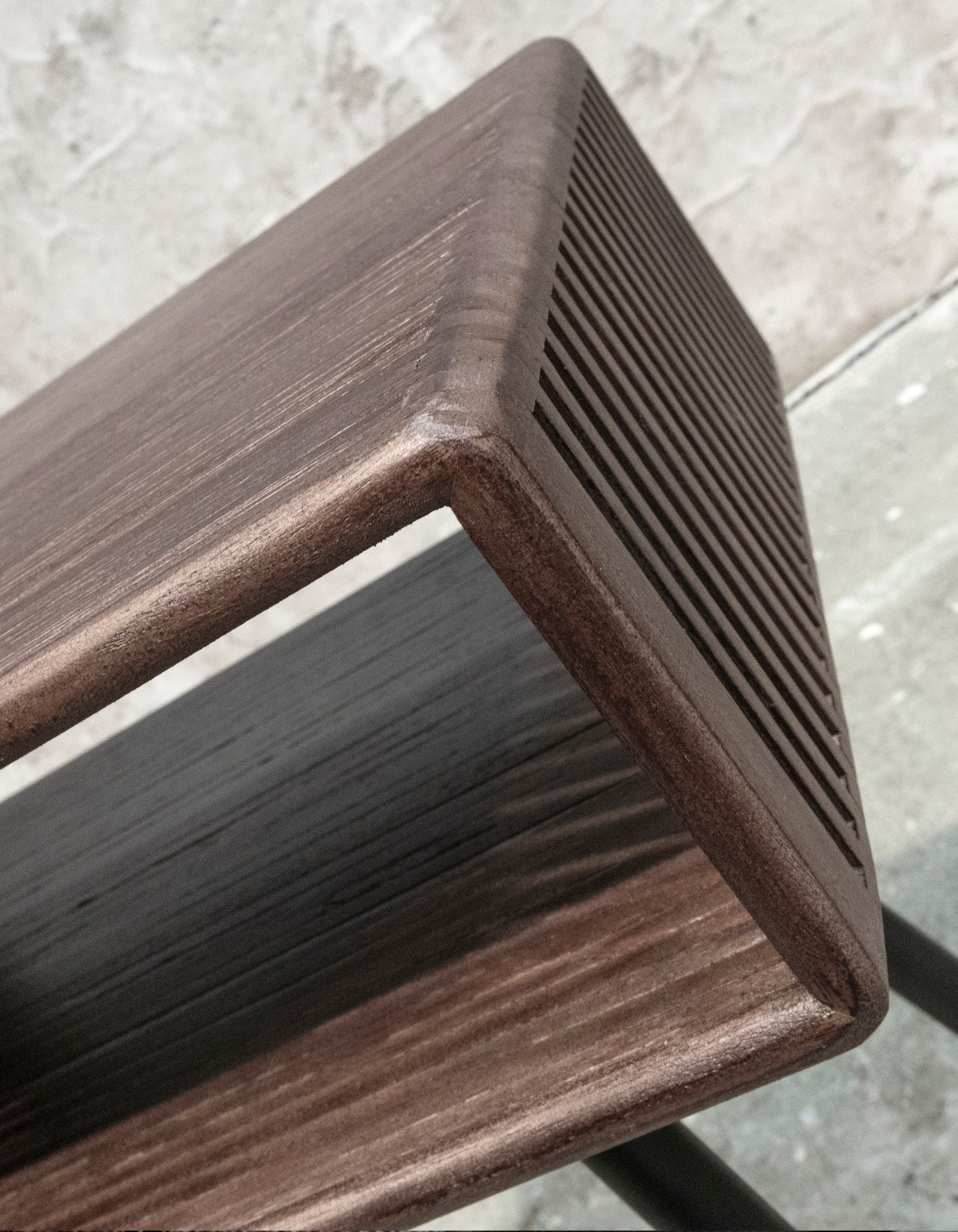 RECYCLED: SIDE- EL. SENGEBORD I GENANVENDT TEAKTRÆ