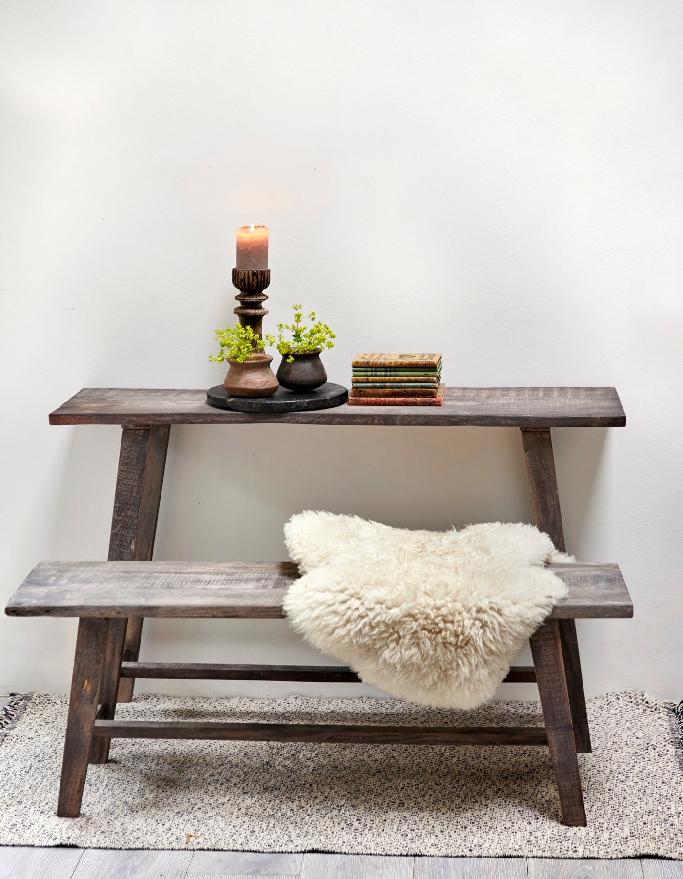 RECYCLED: ELEGANT BÆNK AF GENBRUGT TRÆ