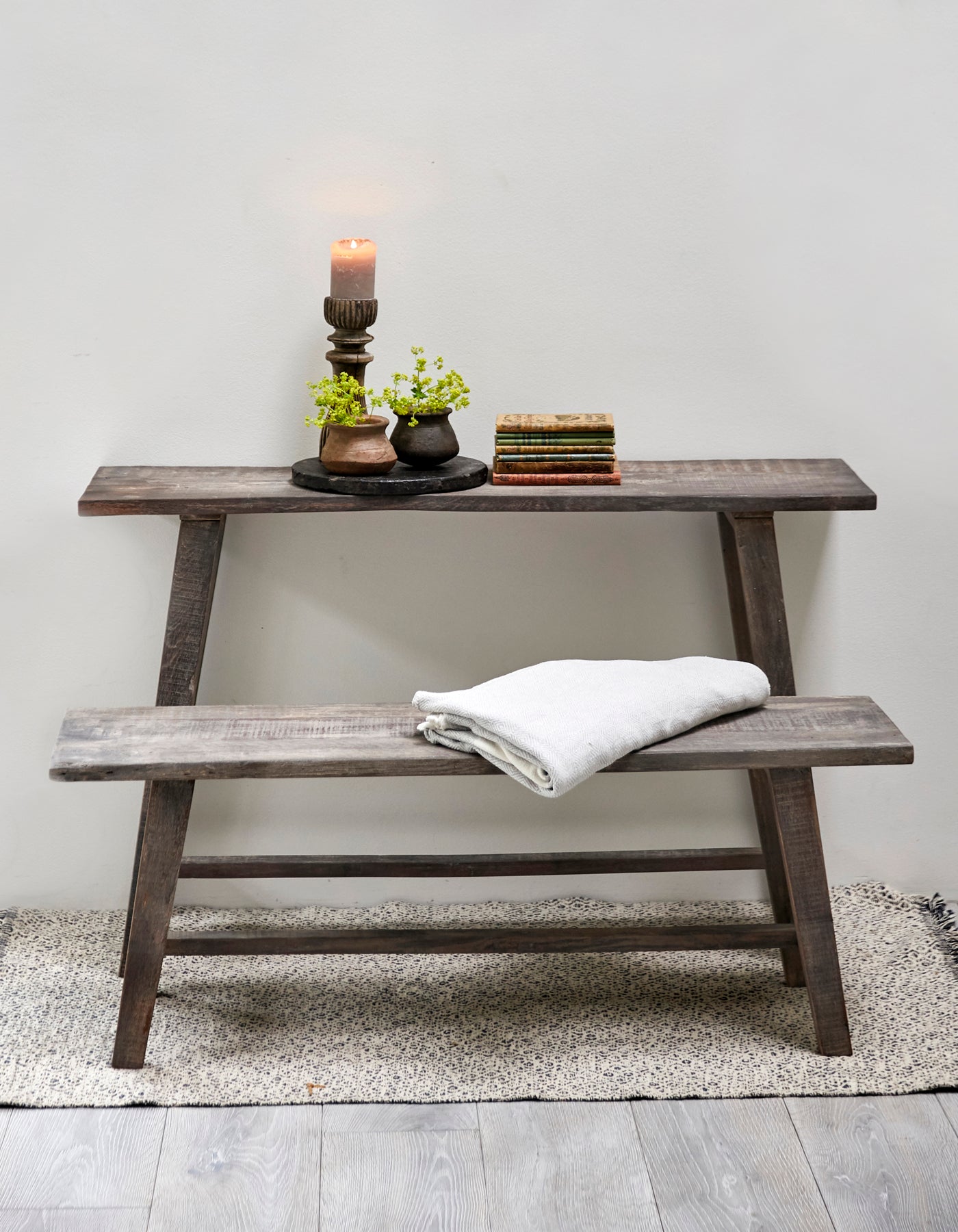 RECYCLED: ELEGANT BÆNK AF GENBRUGT TRÆ
