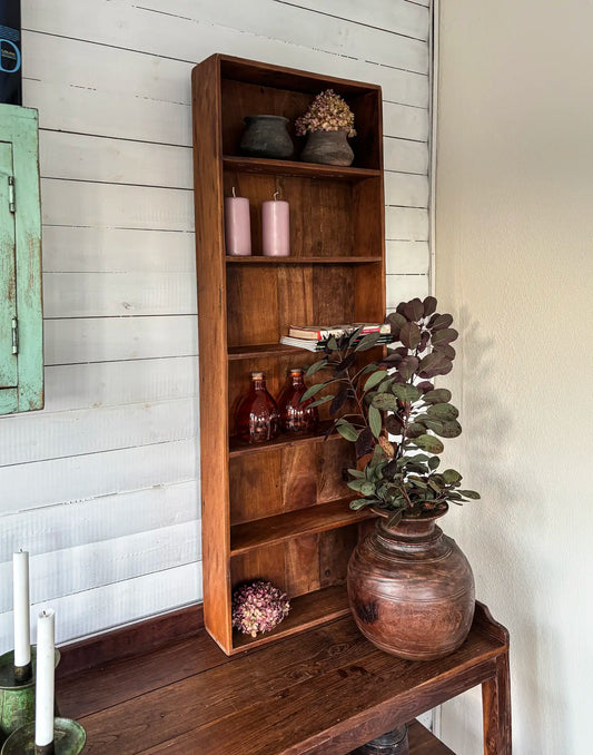 RECYCLED: WALL RACK MADE OF RECYCLED WOOD