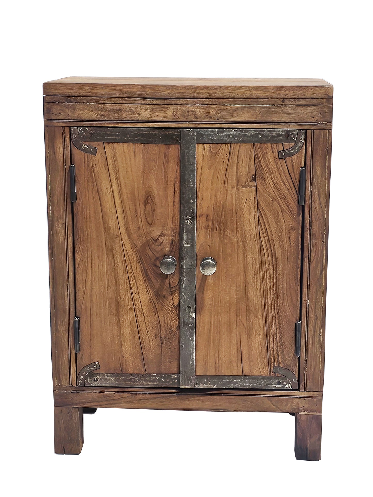 UPCYCLED: FROM WINDOW TO CABINET – A Unique Cabinet with History