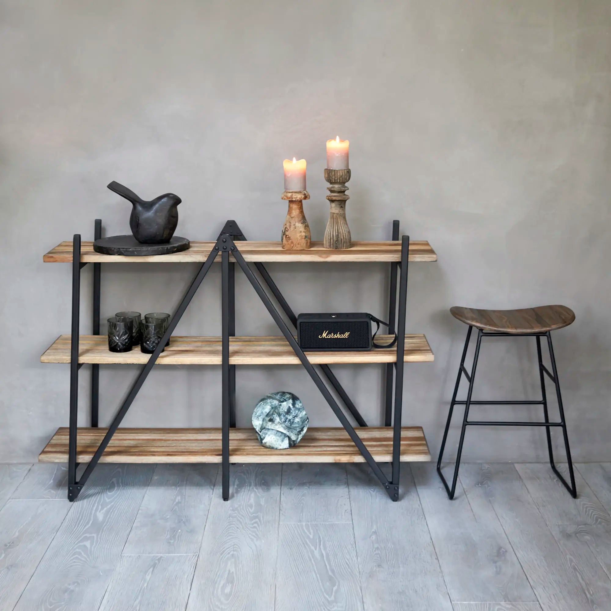 RECYCLED: Reol af Genanvendt Teaktræ