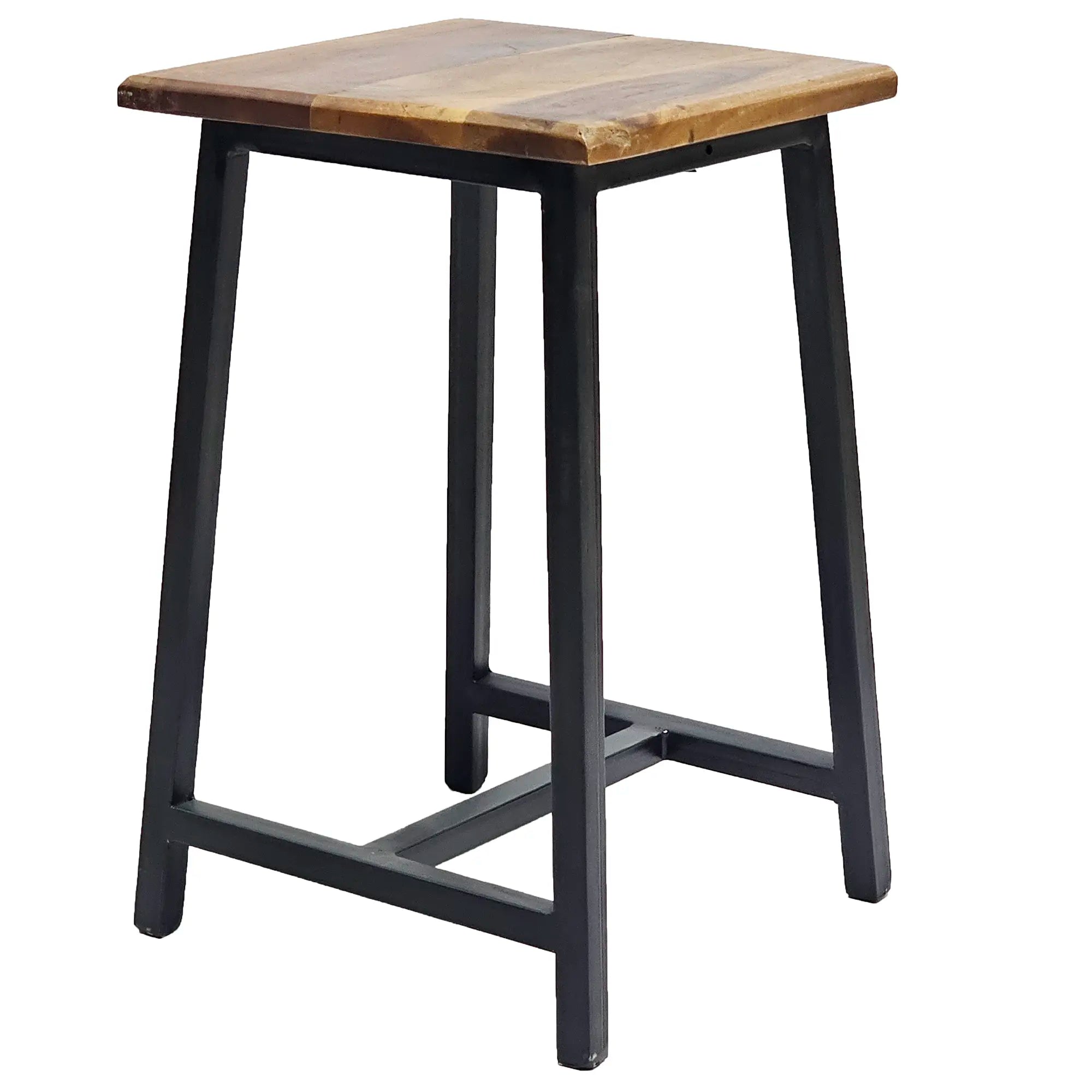 RECYCLED: Skammel i Industriel Stil