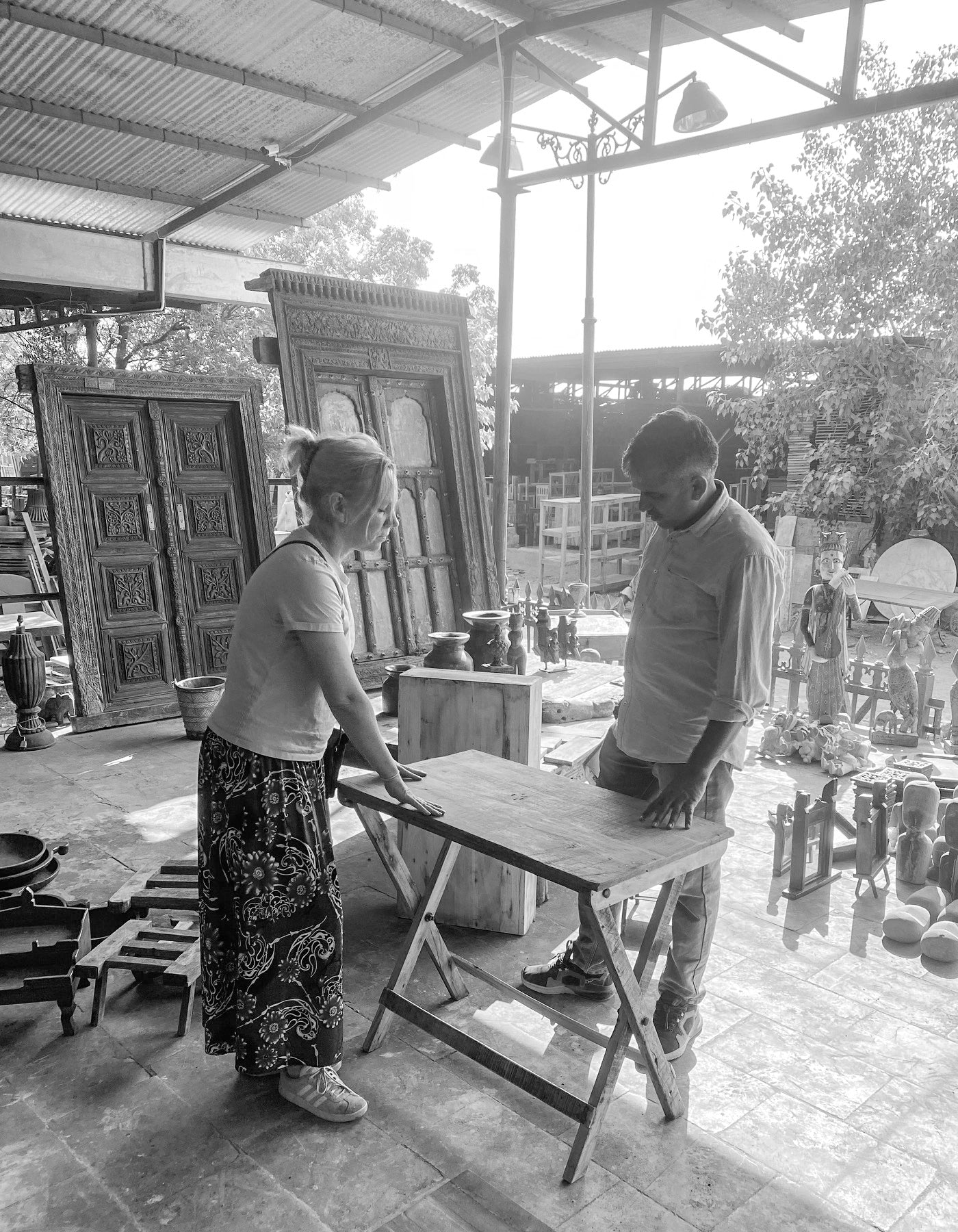 RECYCLED: TABLE IN RECYCLED WOOD - FOLDABLE