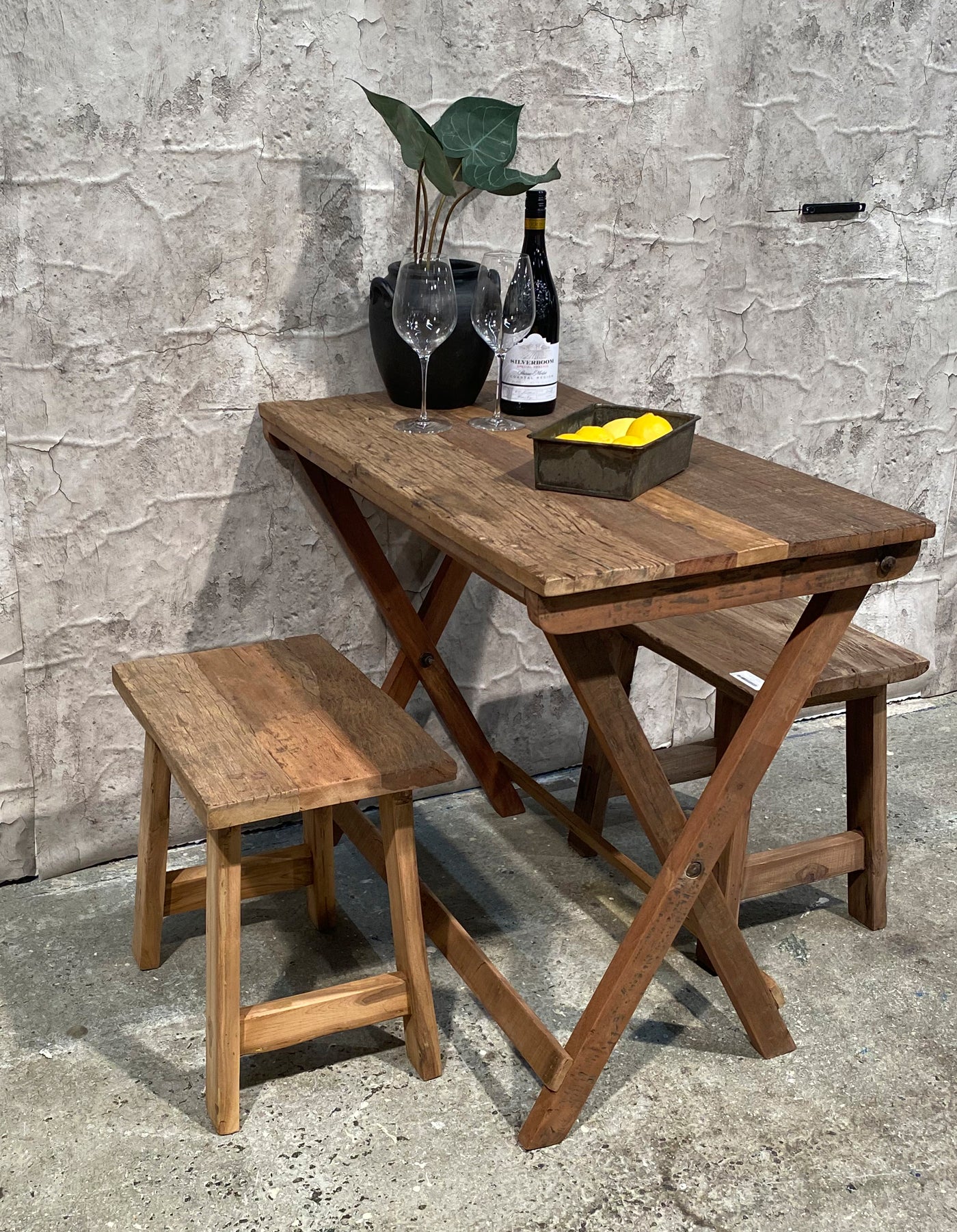 RECYCLED: TABLE IN RECYCLED WOOD - FOLDABLE