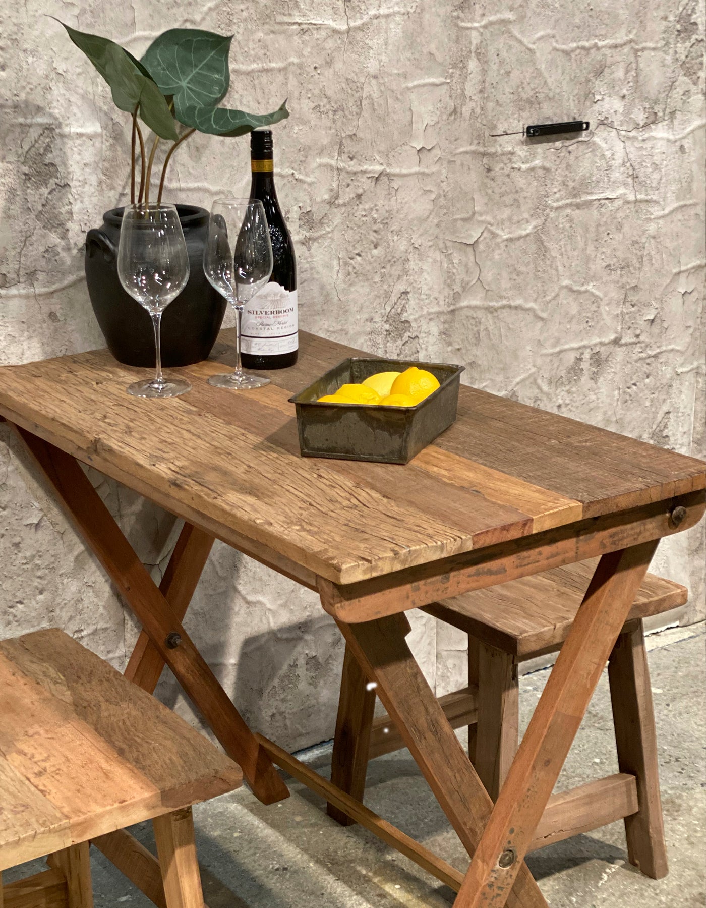 RECYCLED: TABLE IN RECYCLED WOOD - FOLDABLE