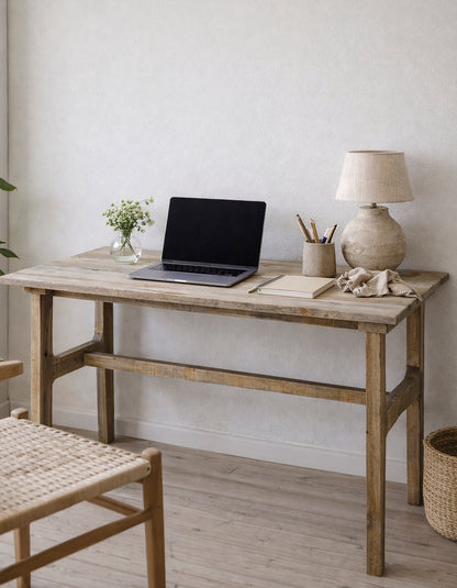 RECYCLED: Bord i Genbrugstræ - Skandinavisk design med sjæl