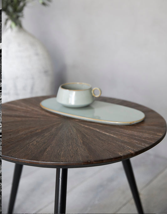 RECYCLED: SMALL TABLE MADE OF RECYCLED TEAK WOOD