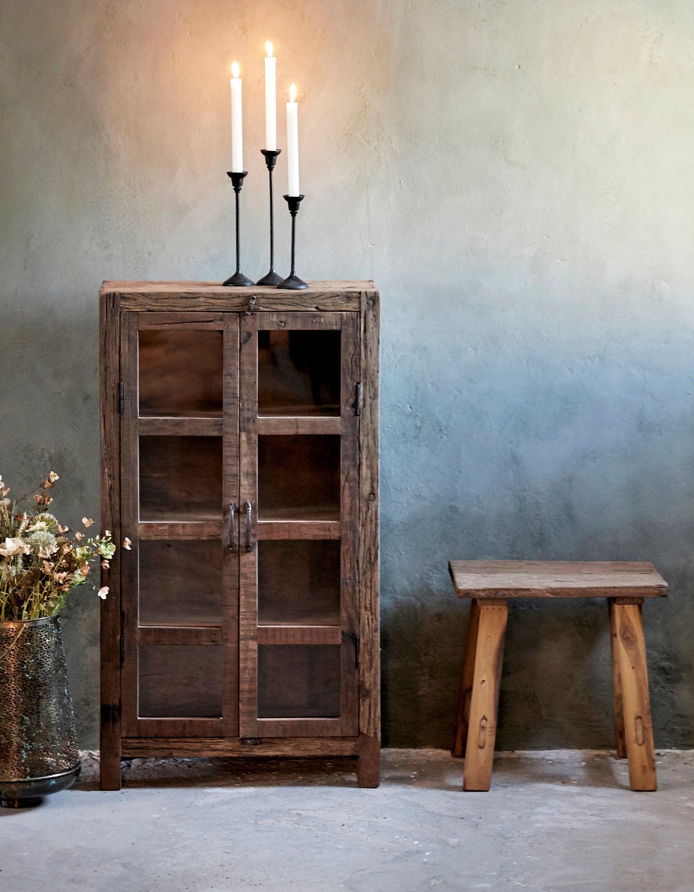 RECYCLED: Rustic Stool Made from Reclaimed Wood