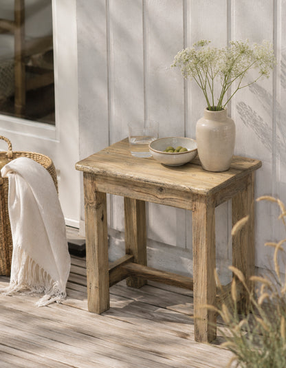 RECYCLED: SkammeL el. Sidebord i Gammelt Træ