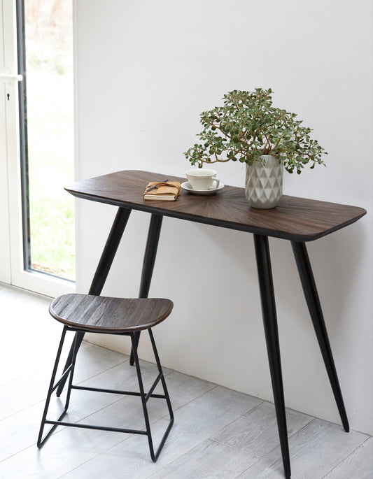 RECYCLED STOOL IN RECYCLED WOOD