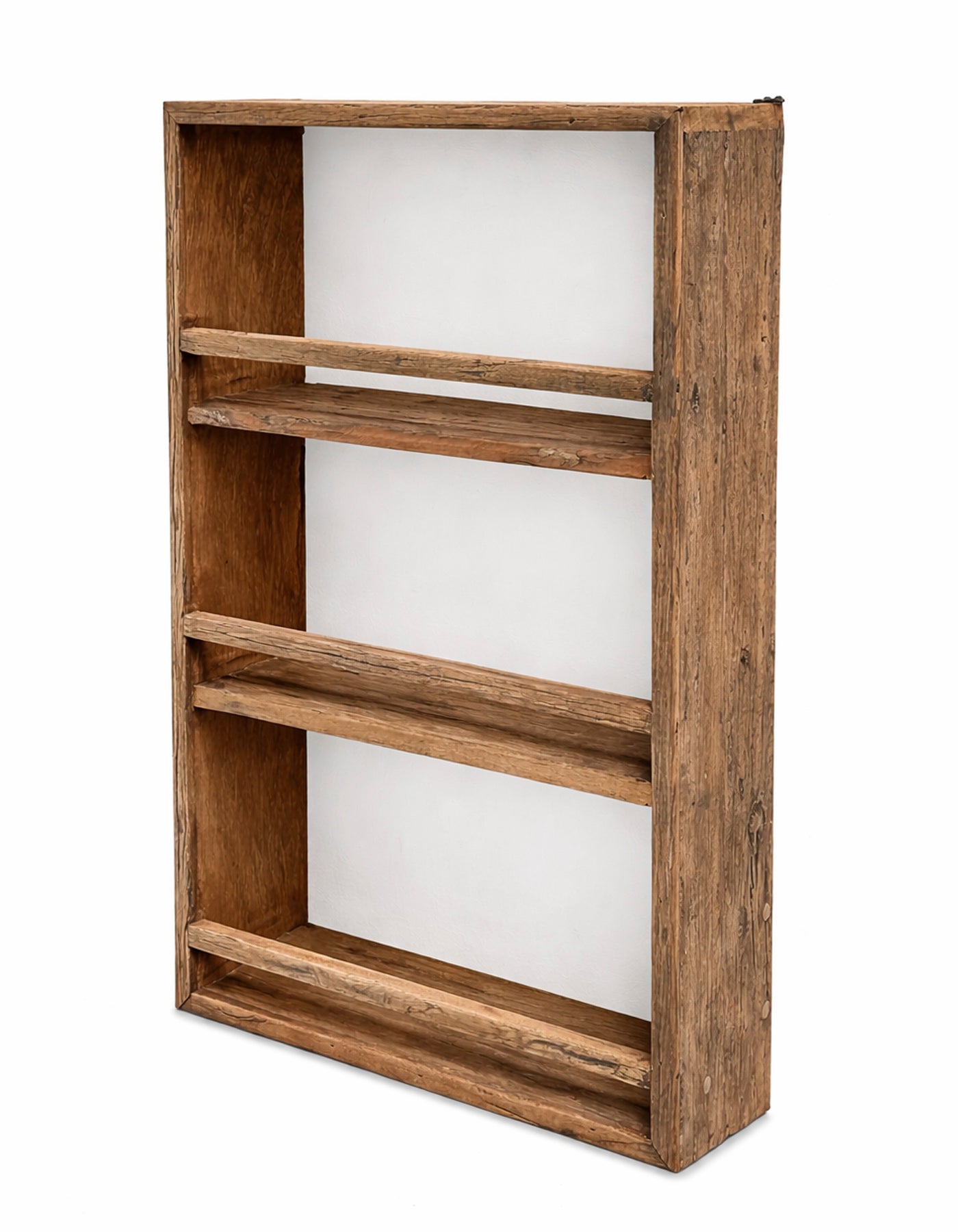 RECYCLED: Væghylde af Genbrugt Træ