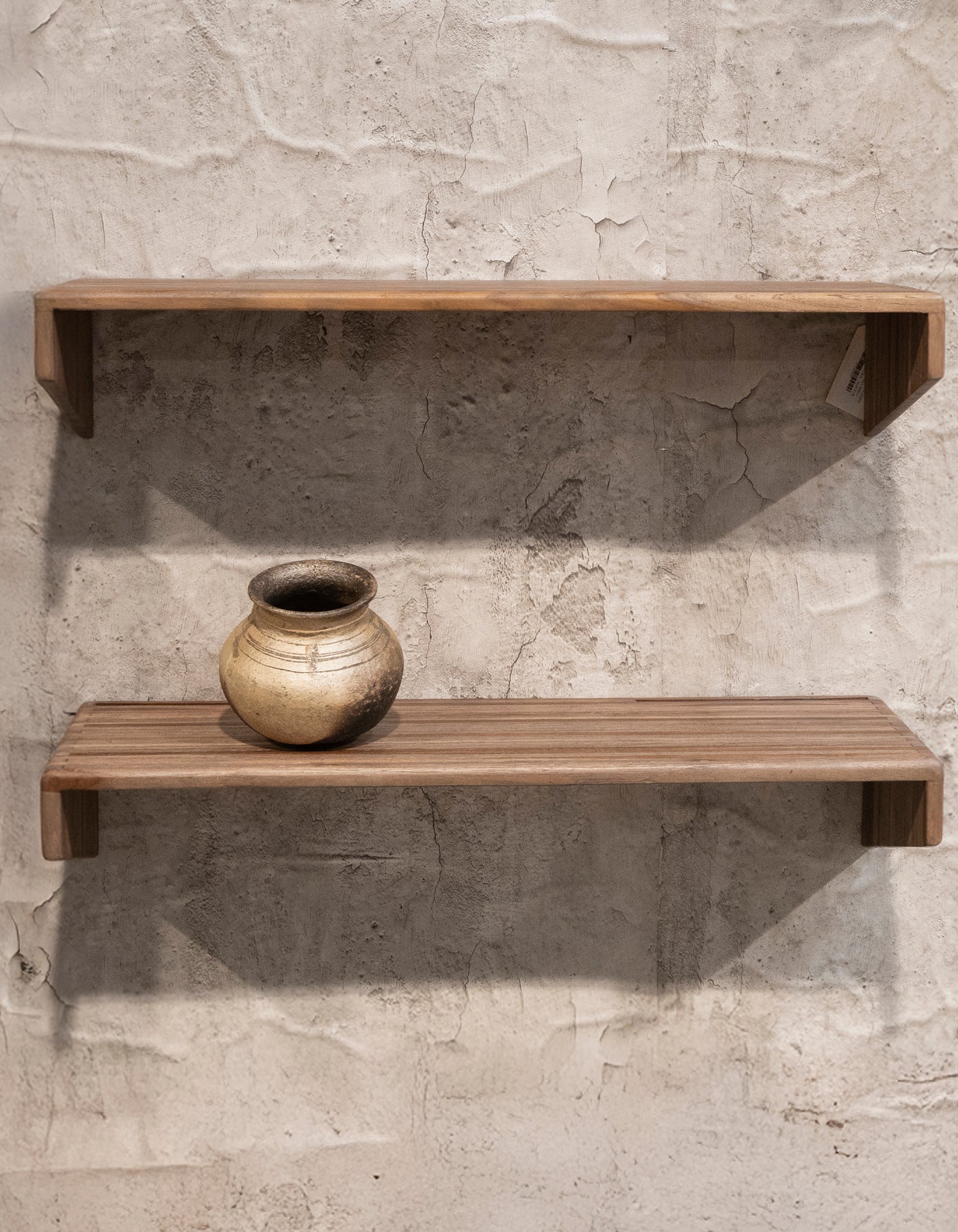 RECYCLED: Elegant Shelf in Recycled Teak Wood