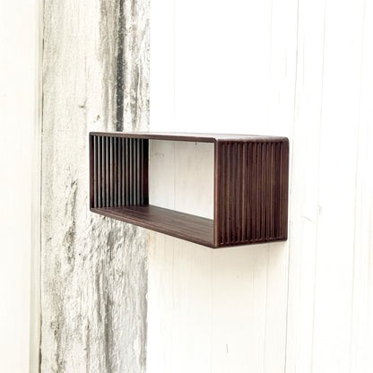RECYCLED: Elegant Hylde i Genanvendt Træ