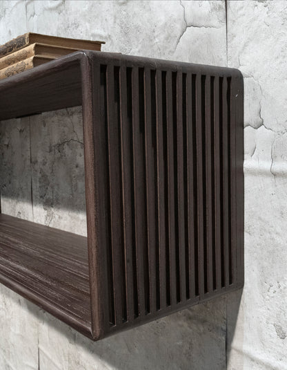 RECYCLED: Elegant Hylde i Genanvendt Træ