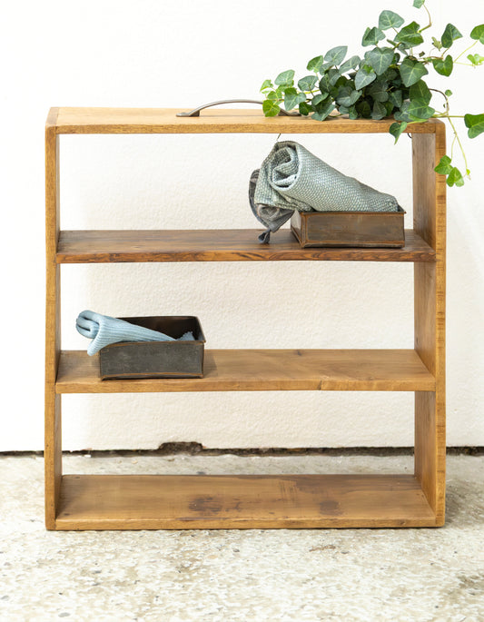 RECYCLED: WALL SHELF MADE OF RECYCLED WOOD