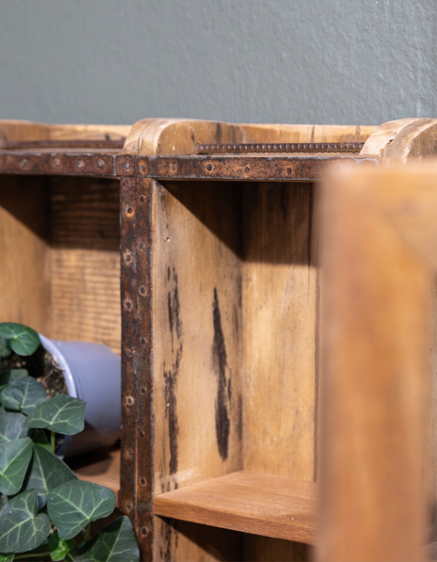 UPCYCLED SKAB AF GAMLE MURSTENSFORME