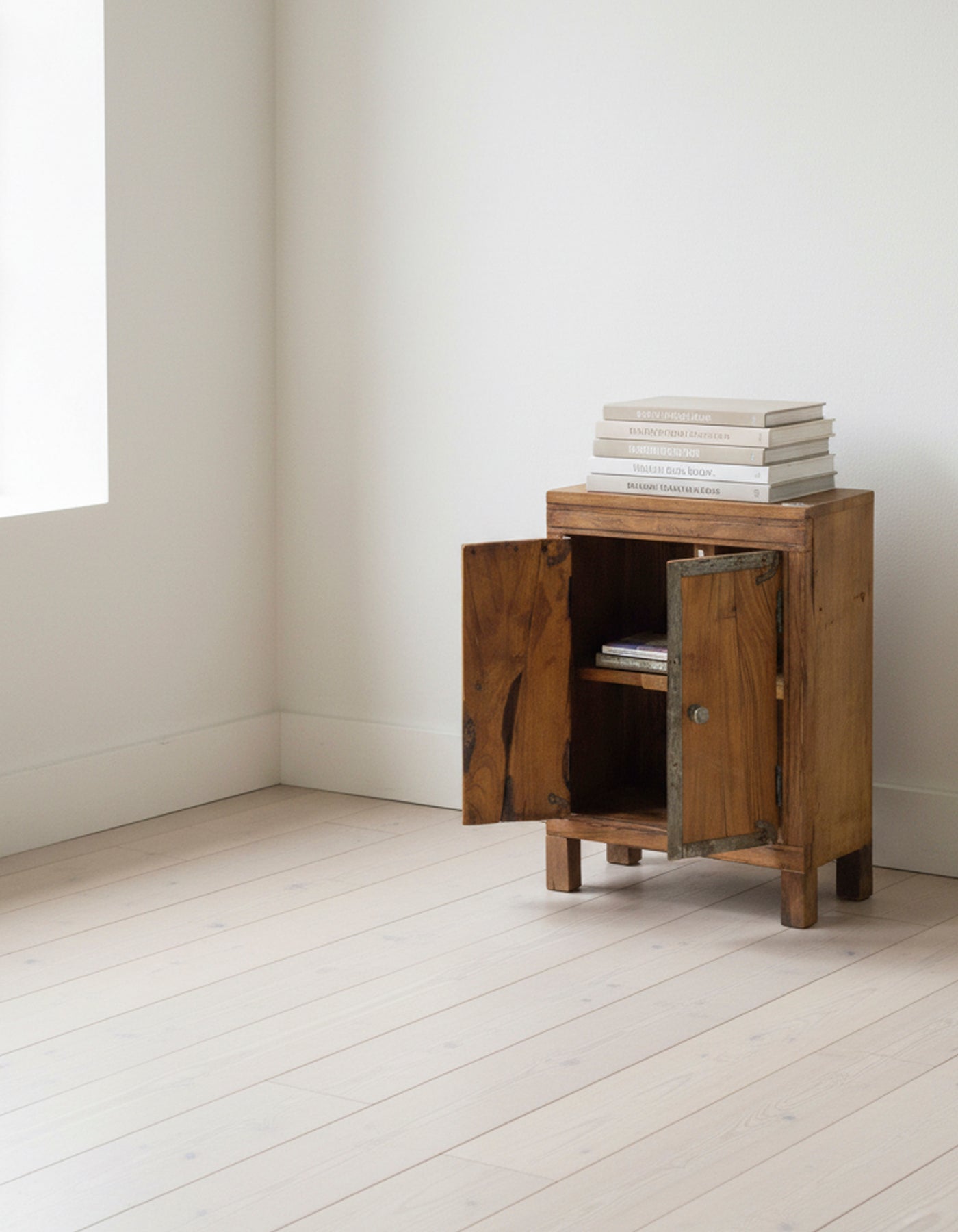 UPCYCLED: FROM WINDOW TO CABINET – A Unique Cabinet with History