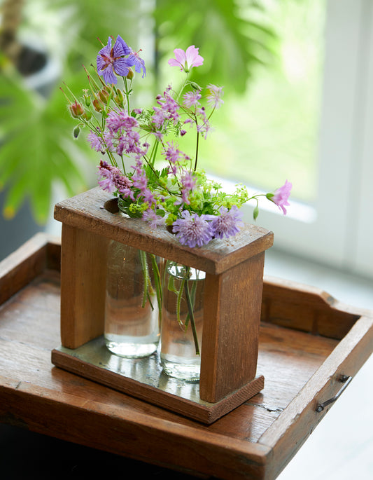 RECYCLED: RUSTIC VASE IN RECYCLED WOOD