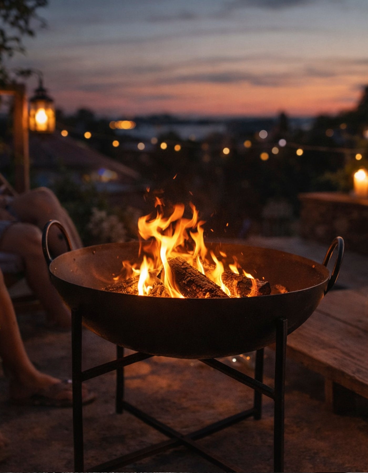 UPCYCLED: UNIQUE FIRE PIT– VINTAGE IRON POT GETS NEW LIFE