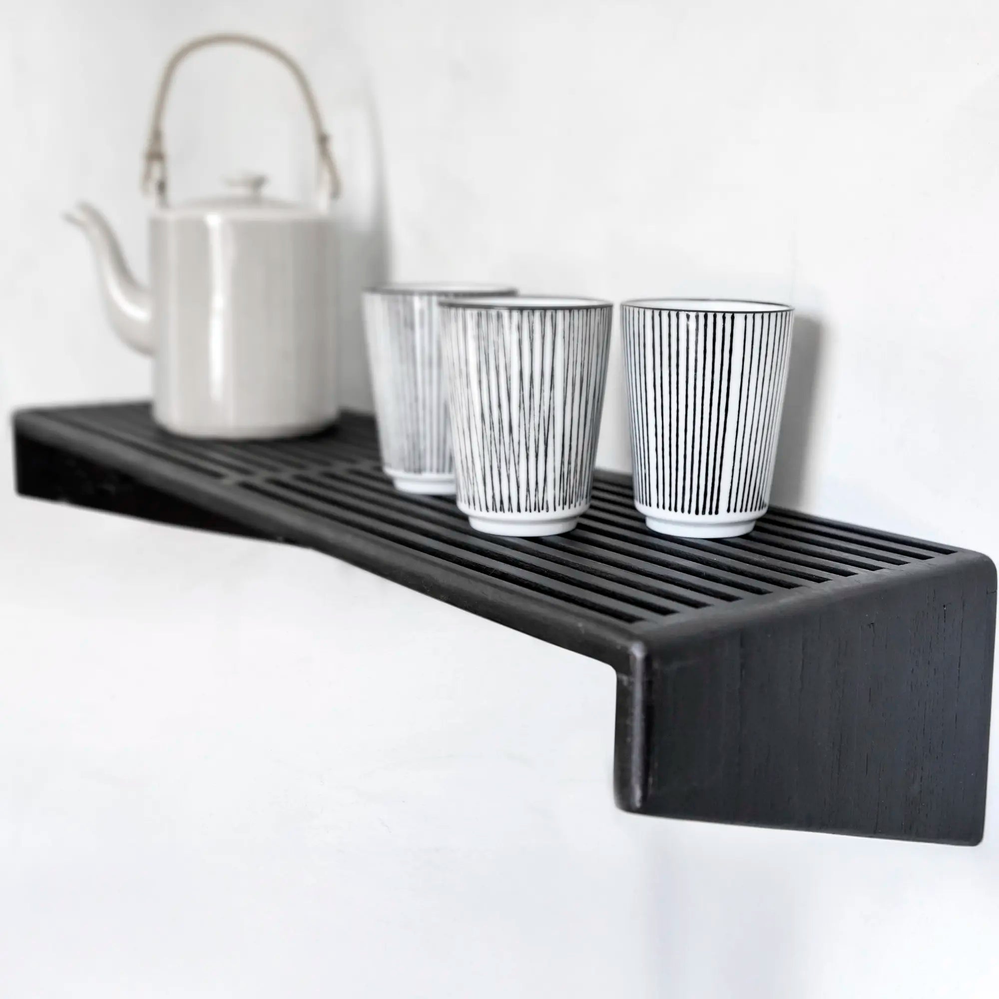 RECYCLED: Elegant Shelf in Recycled Teak Wood