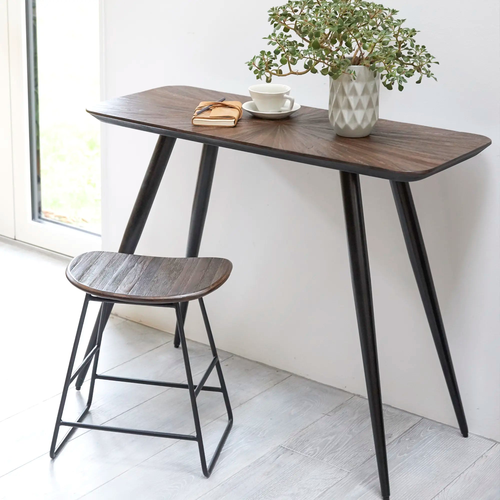 RECYCLED: Stool in Recycled Wood